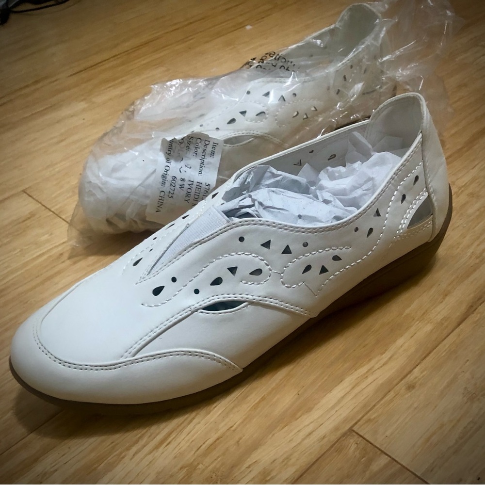 NWT Slip on Shoes 8W